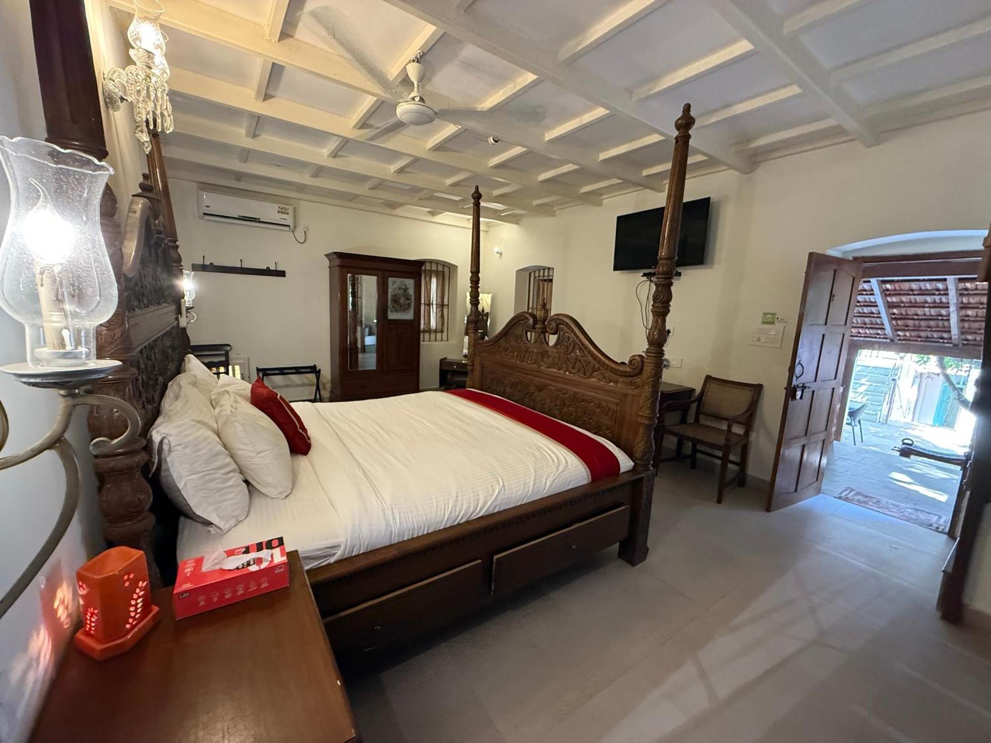 Lar Amorosa Boutique Hotel - Goa Calangute Eksteriør bilde